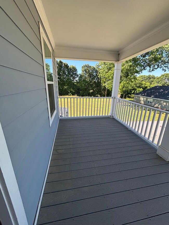 Photo - Beautiful 3 Bedroom, 2 Bathroom Stacked Duplex in Anderson, SC