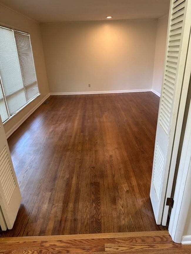 Photo - Charming 3 bed, 2 bath, 2 car garage in we...