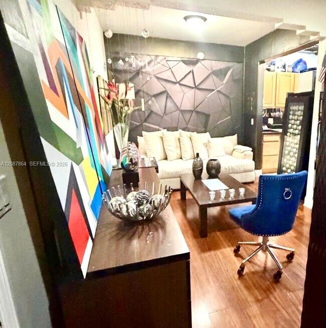 750 Jefferson Ave Unit 04