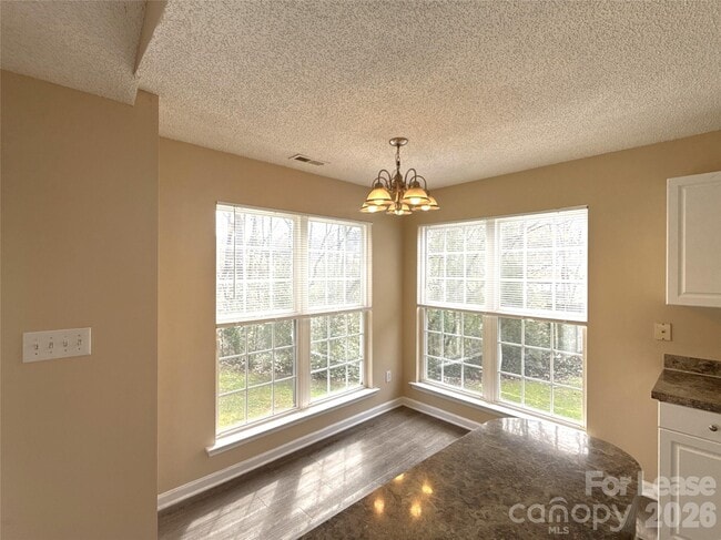 Photo - 507 Shafter Ct