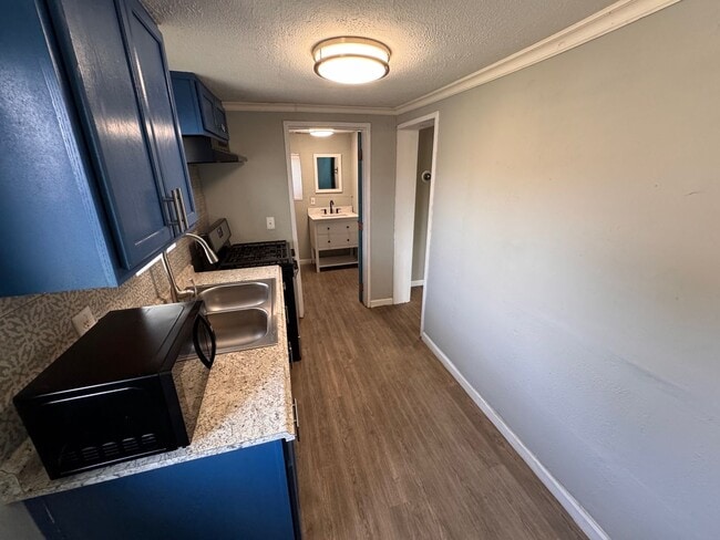 Photo - 612-612 1/2 W Harold Ave Unit 612 1/2 W Harold