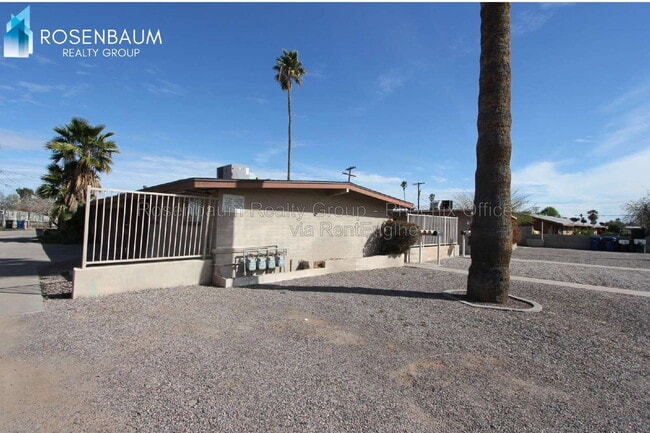 Building Photo - 565 S Hobson Unit 3