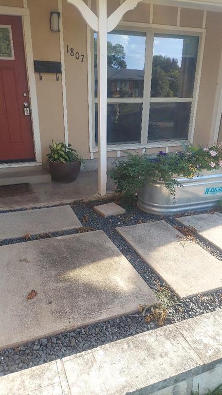 Photo - 1807 Barbara St