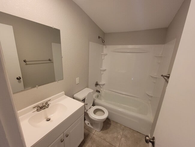 Photo - 3 bed 2 bath ready now