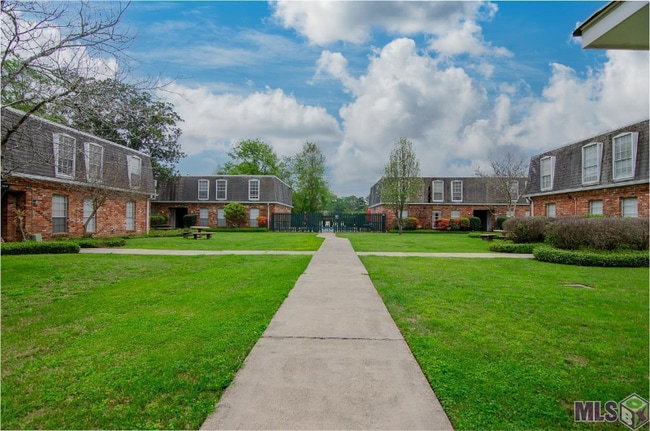 Photo - 1755 College Dr Unit 224