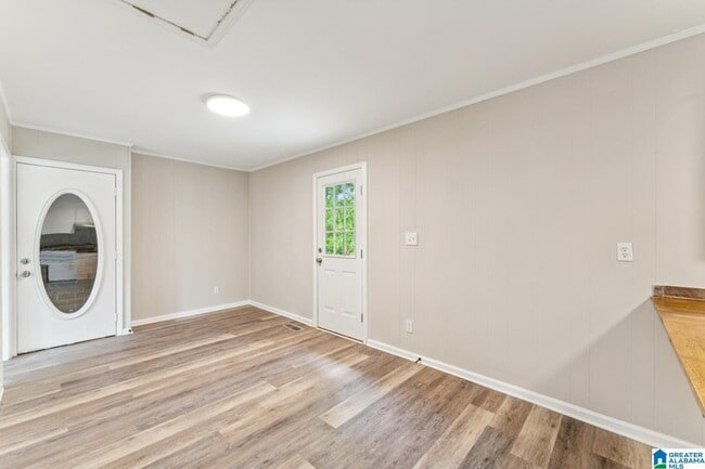 Photo - 1404 4th Pl NW