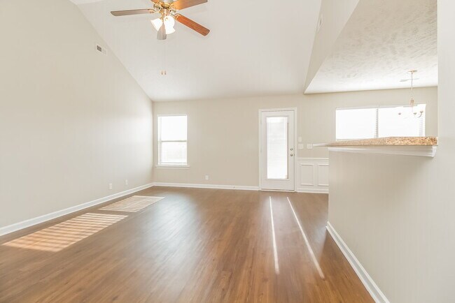 Photo - 1005 Shallow Water Way