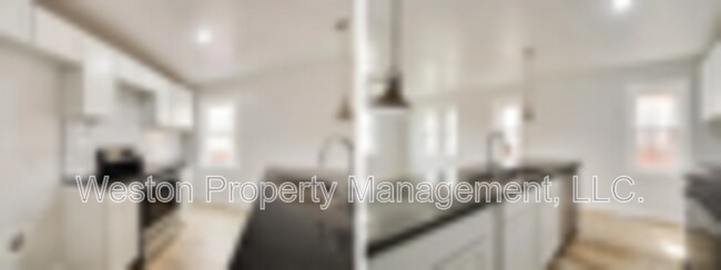 Photo - 711 NW 30th St