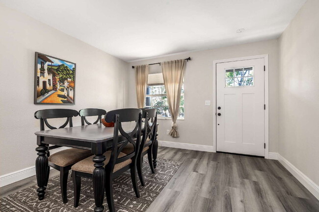 Photo - "Charming 3-Bed, 2-Bath Home in Tampa – Perfect Blend of Comfort and Convenience!"