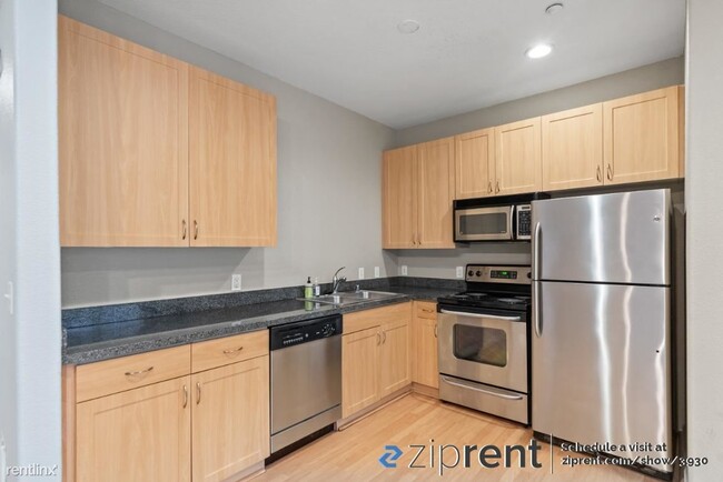 1 br, 1 bath Condo - 1121 40th Street, Eme... - 1 br, 1 bath Condo - 1121 40th Street, Eme...