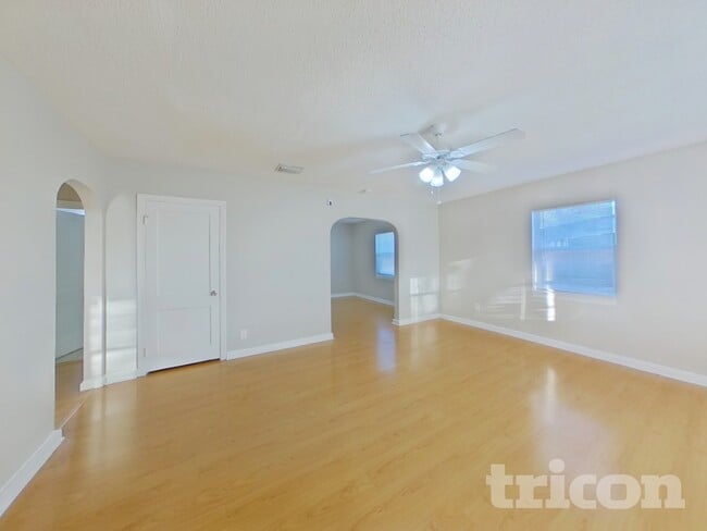 Photo - 612 Yelvington Ave