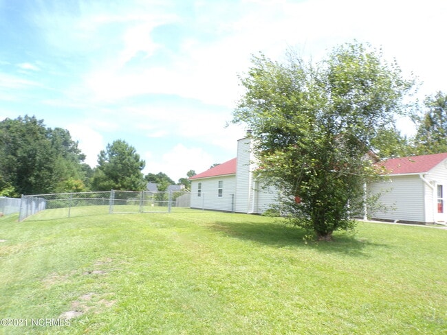 Photo - 403 Fieldstone Way