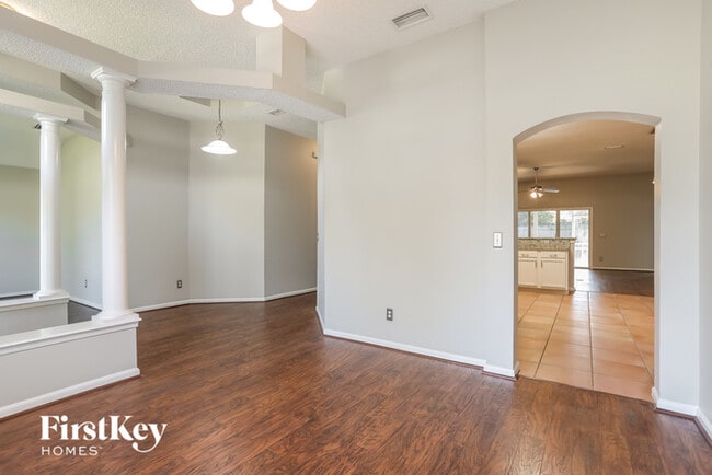 Photo - 1612 Brighton Bluff Ct