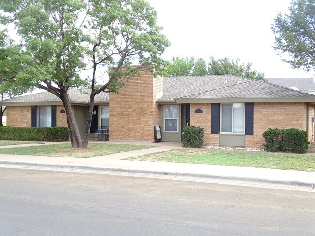 Building Photo - 206 N Troy Ave