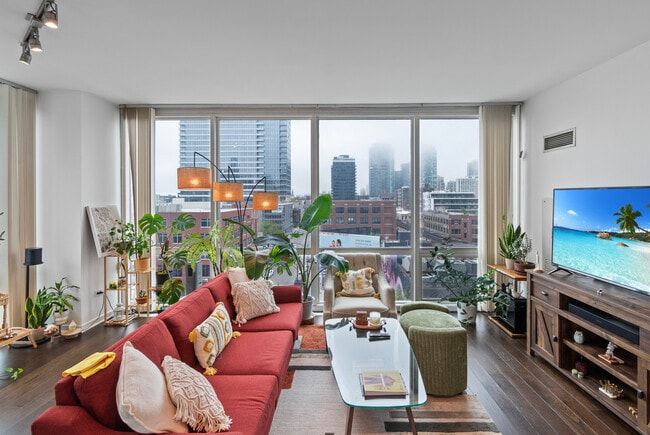 Photo - 757 N Orleans St Unit 609