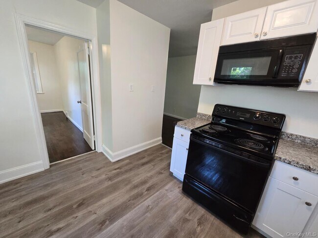 42 Quassaick Ave