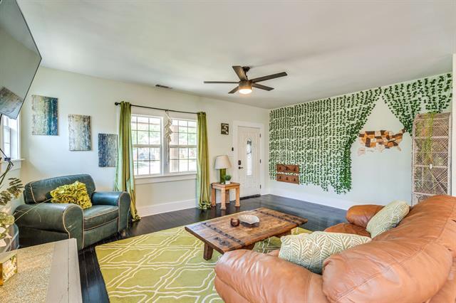 Photo - 2706 Bomar Ave