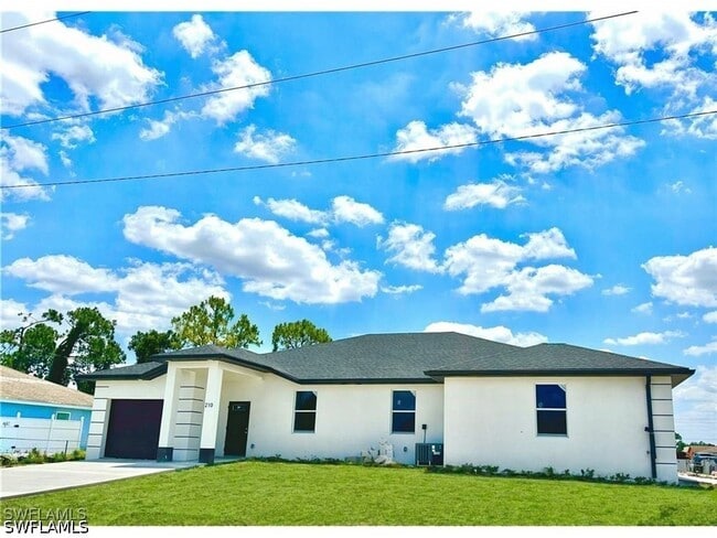 Building Photo - 212 Pullman St