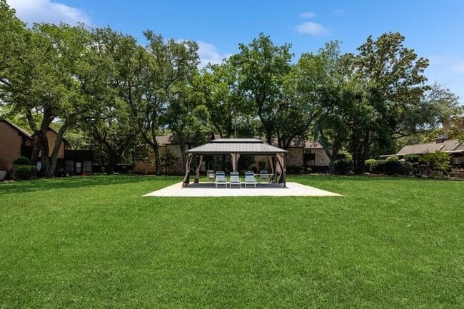 3871 Indian Trail