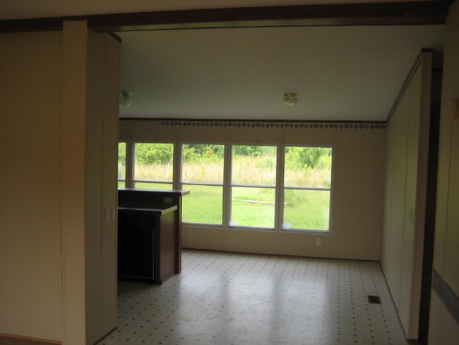 124 Angie Dr