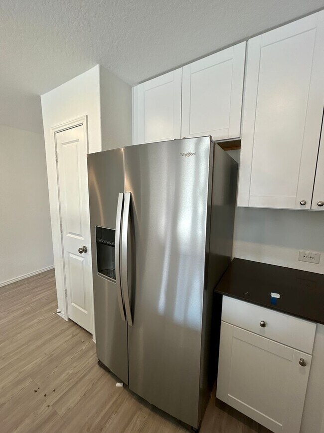 Photo - 5974 Companion Lp