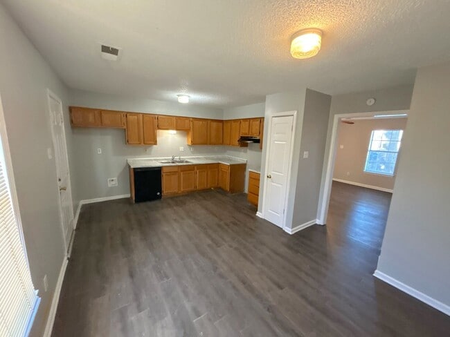 Photo - 286 Baltic St