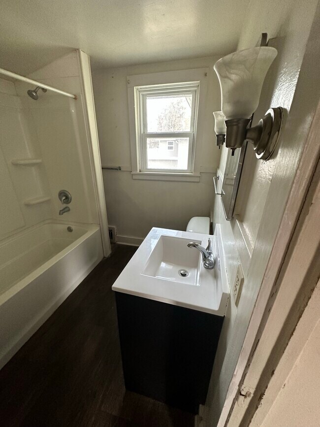 Photo - 806 S Superior St Unit 3-2023