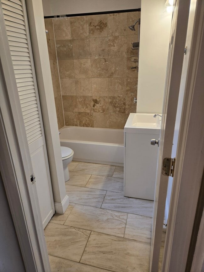 Photo - 1193 Commonwealth Ave Unit 17