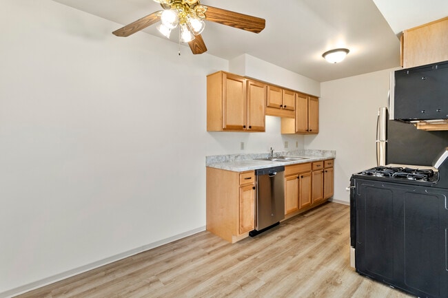 Tuckaway Heights Apartments