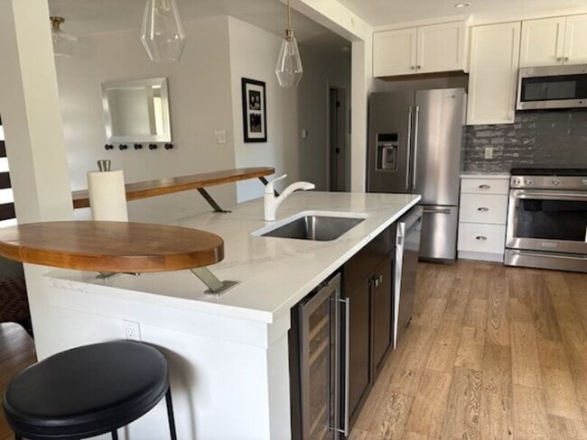 Photo - 550 Dudley St