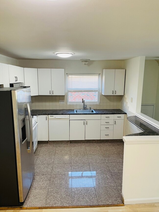 Cocina - 7958 Langdon St Unidad 2