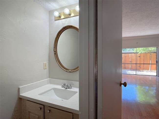 Building Photo - 3737 Wakeforest St