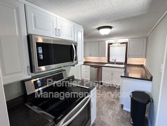 Photo - 427 Miles Ave