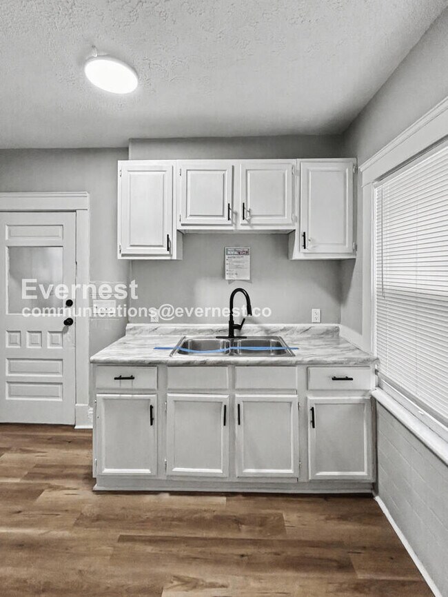 Photo - 2932 E 118th St Unit 1