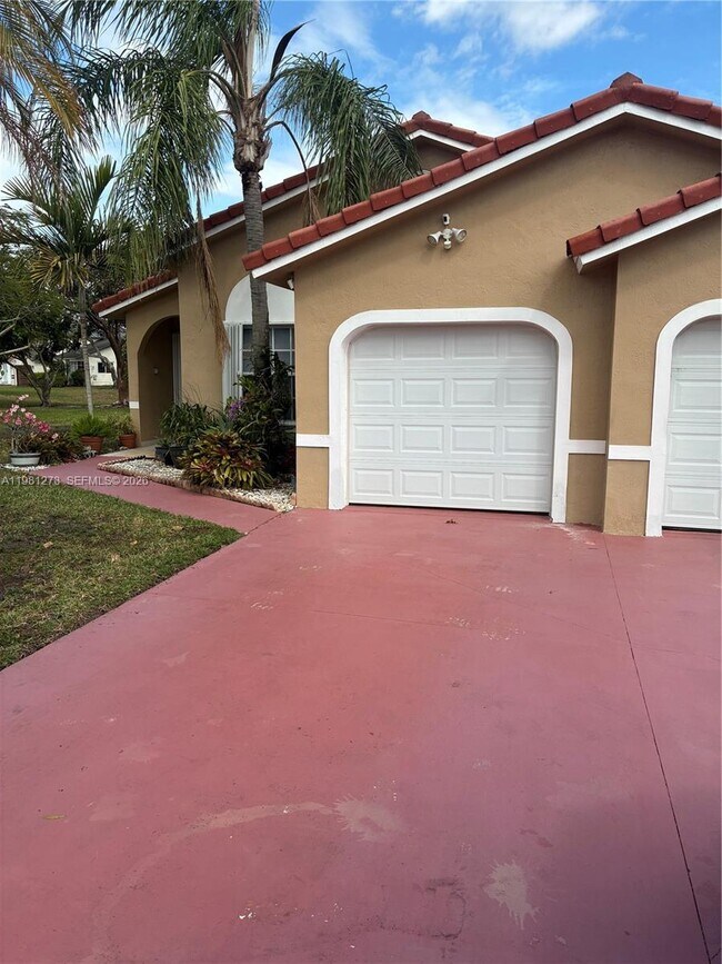 18175 NW 61st Ave Unit 0