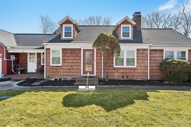 Building Photo - 165 Montauk Hwy Unit B