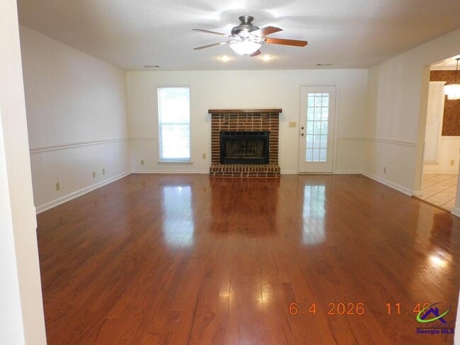 Photo - 112 Charleston Ct