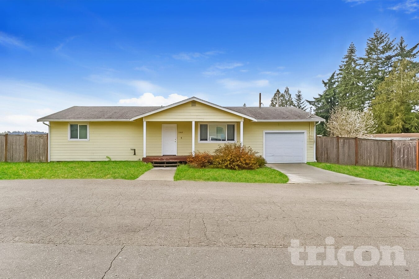 Photo - 1909 2nd Ave W