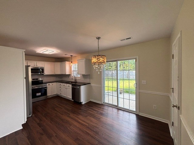 4427 Parkcrest Cir