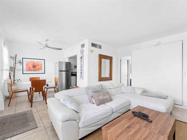 Photo - 3220 NE 10th St Unit 5