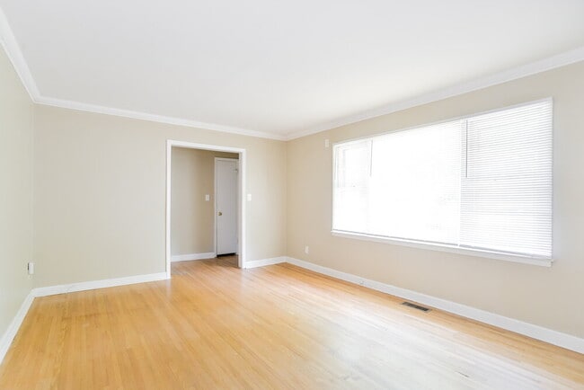 Photo - 3304 Sunset Rd