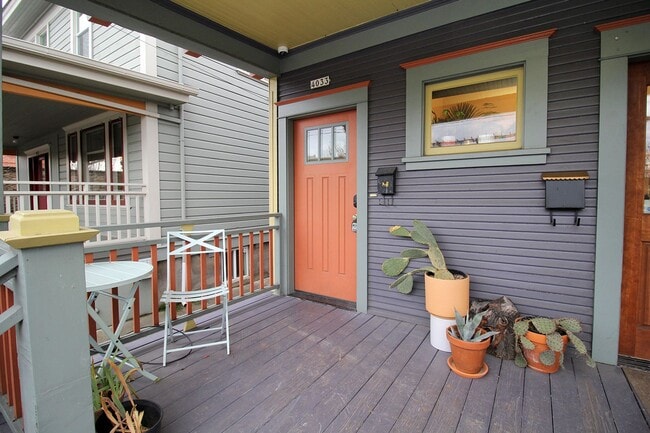 Photo - 4033 SE Hawthorne Blvd Unit B