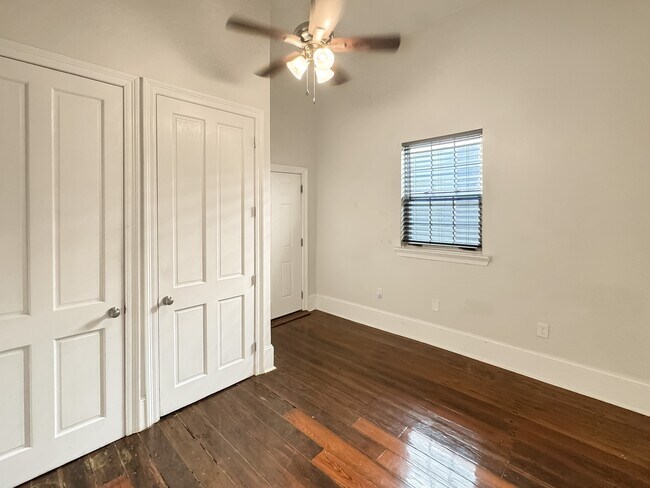 Photo - 2606 Third St