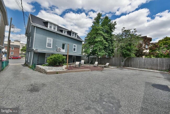 Photo - 357 Lyceum Ave