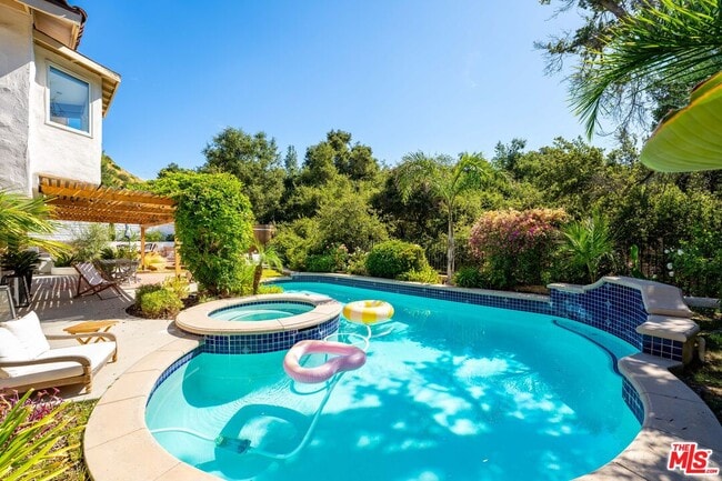 Building Photo - 4441 Park Alisal Rental