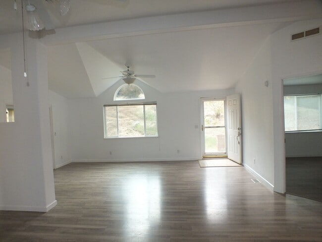 Photo - Rescue Retreat 1700 sf 2/2 with workshop