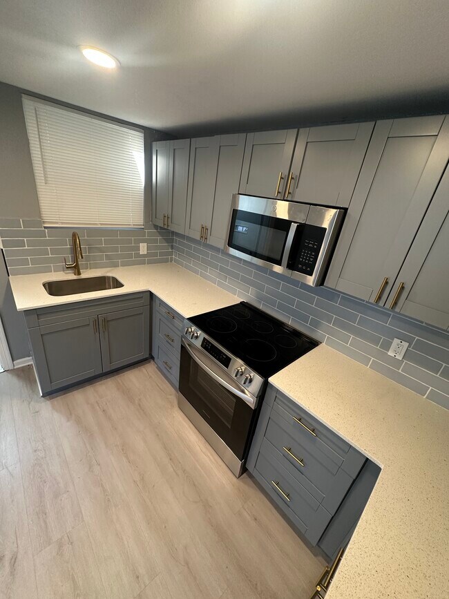 Photo - 3150 Belden Cir