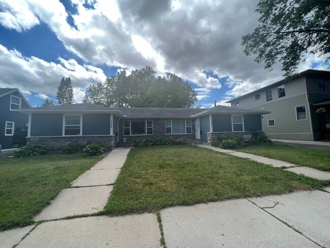 Photo - Rent Controlled Single Level Living - 3 Bedroom / 1 Bathroom Home!