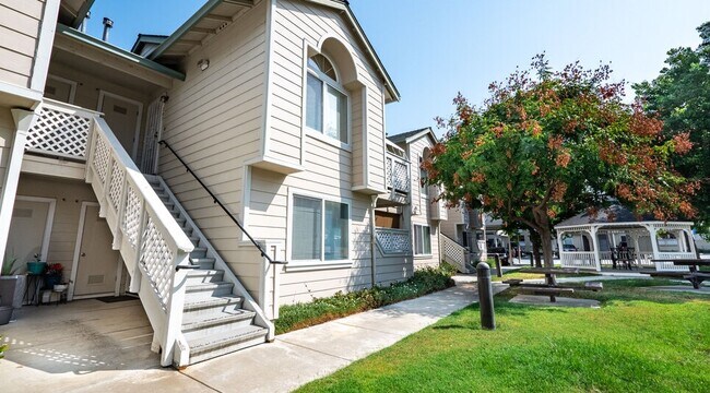 Delta Hawaii Apartments - Senior 55+