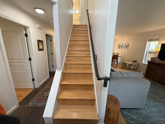 Photo - a1579 Unit A